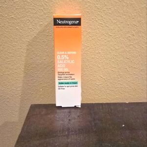 Neutrogena Clear & Defend 0.5% Salicylic Acid Gel - NEW IN box